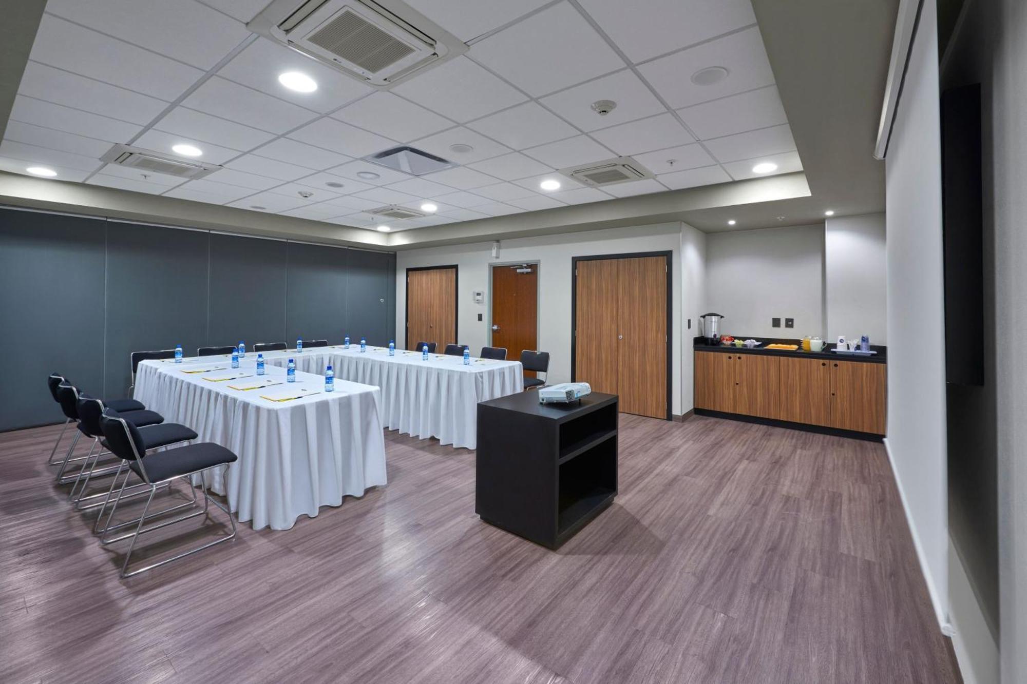 City Express By Marriott Reynosa Aeropuerto Exterior foto